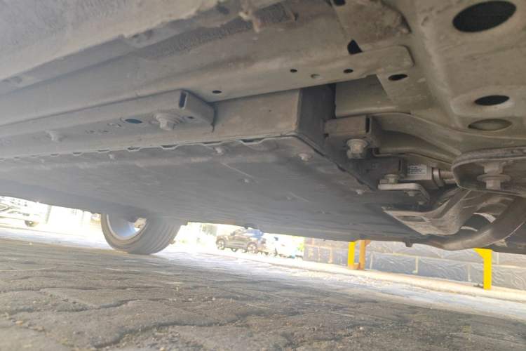 Used Geely Galaxy L7 2025 EM-i 115km Exploration Edition Chassis Front Right