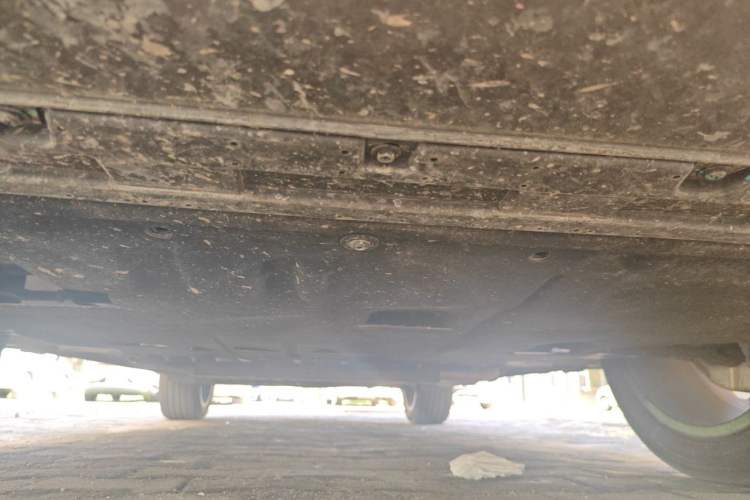 Used Geely Galaxy L7 2025 EM-i 115km Exploration Edition Chassis Front