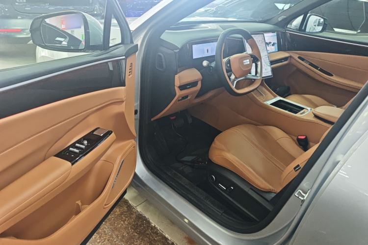 Used Geely Galaxy L7 2025 EM-i 115km Exploration+ Edition Driver Seat