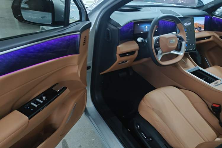 Used Geely Galaxy L7 2025 EM-i 115km Exploration+ Edition Driver Seat