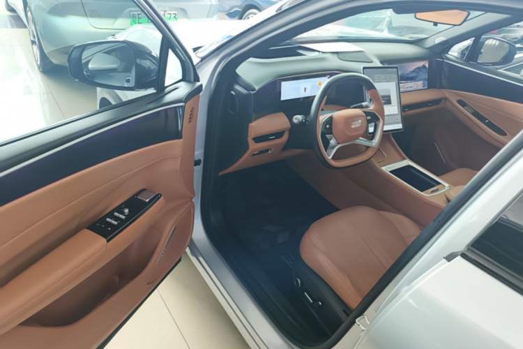 Used Geely Galaxy L7 2025 EM-i 115km Exploration+ Edition Driver Seat