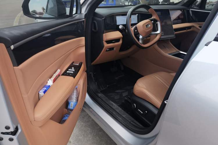 Used Geely Galaxy L7 2025 EM-i 115km Exploration+ Edition Driver Seat