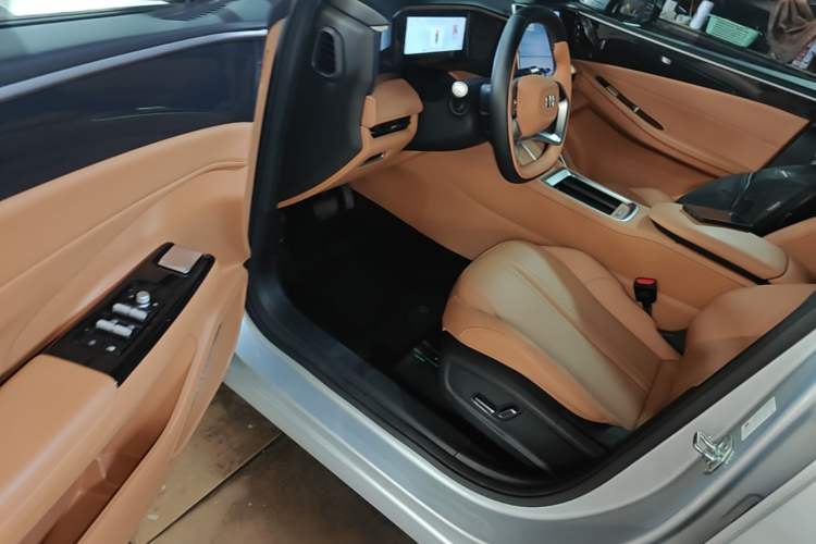 Used Geely Galaxy L7 2025 EM-i 115km Exploration Edition Driver Seat