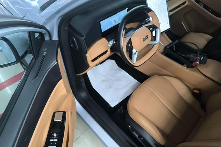 Used Geely Galaxy L7 2025 EM-i 115km Exploration+ Edition Driver Seat