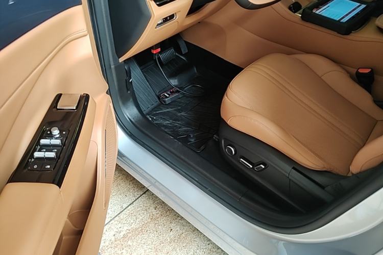 Used Geely Galaxy L7 2025 EM-i 115km Exploration+ Edition Driver Seat