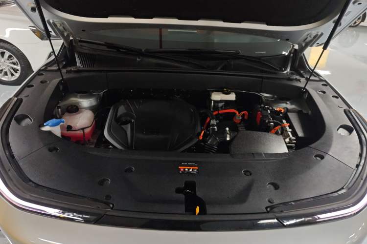 Used Geely Galaxy L7 2025 EM-i 115km Exploration+ Edition Engine Bay