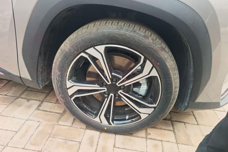 Used Geely Galaxy L7 2025 EM-i 115km Exploration Edition Exterior 1
