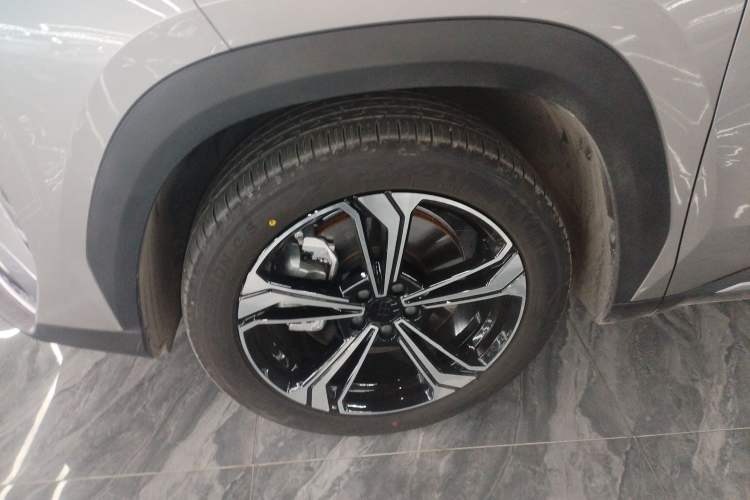 Used Geely Galaxy L7 2025 EM-i 115km Exploration+ Edition Exterior 4