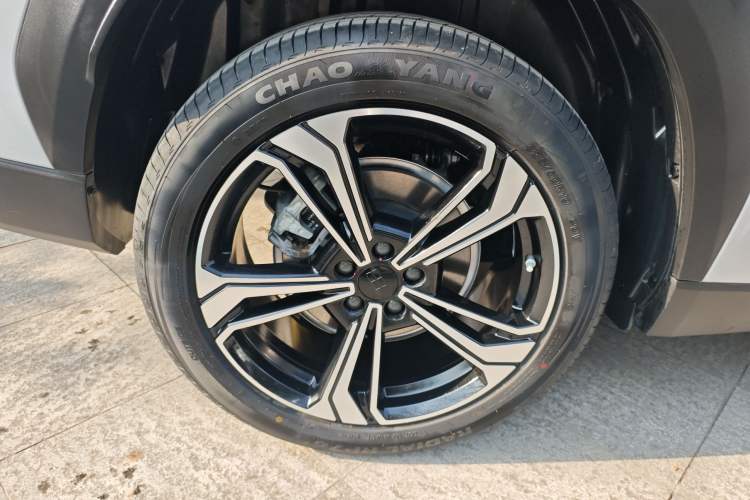 Used Geely Galaxy L7 2025 EM-i 115km Exploration+ Edition Exterior 5