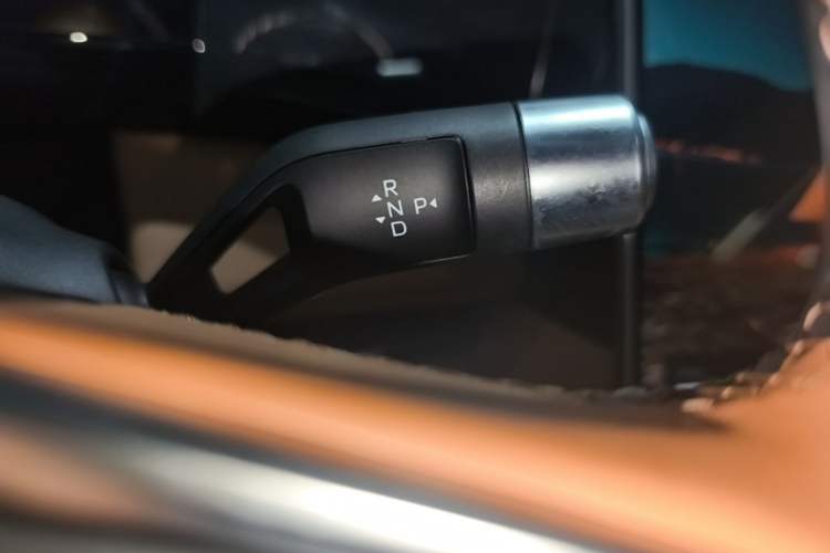 Used Geely Galaxy L7 2025 EM-i 115km Exploration+ Edition Gear Lever