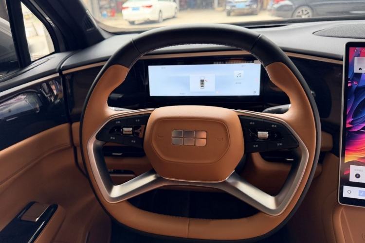 Used Geely Galaxy L7 2025 EM-i 115km Exploration+ Edition Interior 1