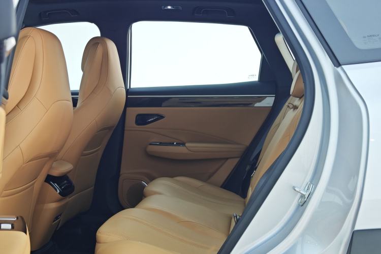 Used Geely Galaxy L7 2025 EM-i 115km Exploration+ Edition Interior 10