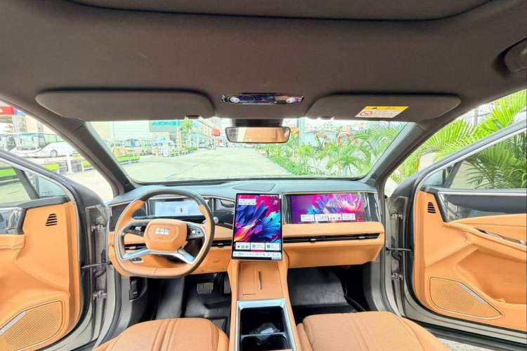 Used Geely Galaxy L7 2025 EM-i 115km Exploration+ Edition Interior 5