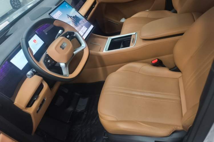 Used Geely Galaxy L7 2025 EM-i 115km Exploration+ Edition Left Front Seat