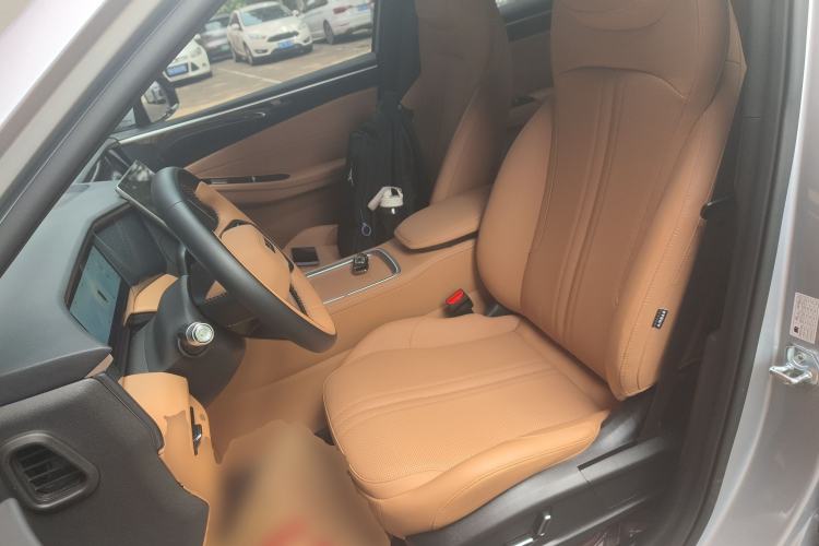 Used Geely Galaxy L7 2025 EM-i 115km Long-Range Version Left Front Seat