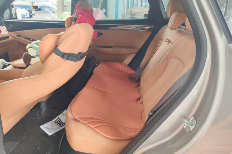 Used Geely Galaxy L7 2025 EM-i 115km Exploration Edition Left Rear Seat