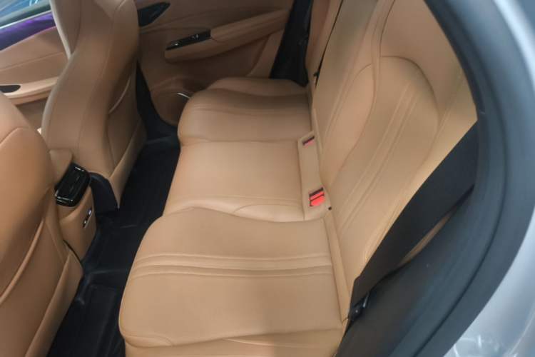 Used Geely Galaxy L7 2025 EM-i 115km Exploration+ Edition Left Rear Seat