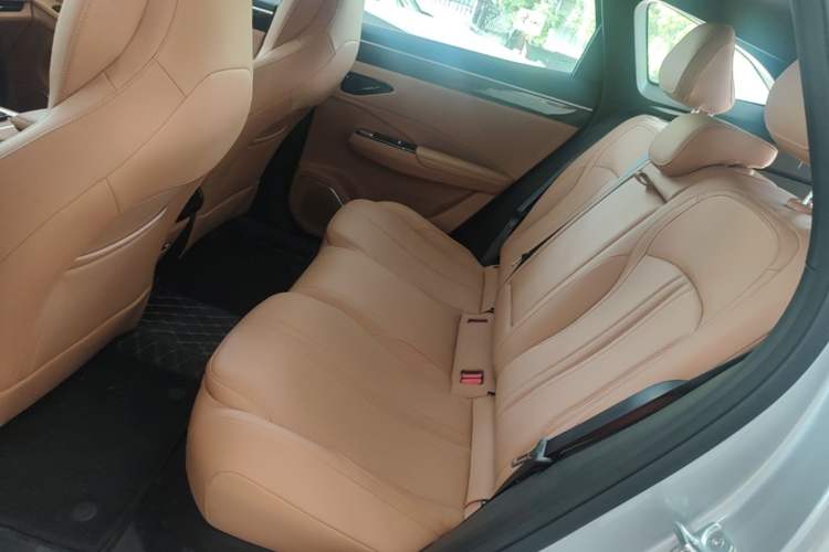 Used Geely Galaxy L7 2025 EM-i 115km Exploration+ Edition Left Rear Seat