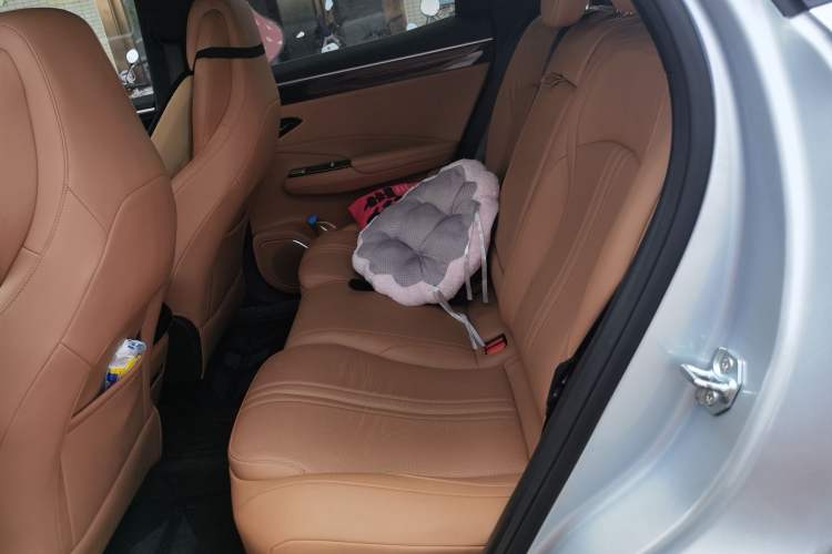Used Geely Galaxy L7 2025 EM-i 115km Exploration+ Edition Left Rear Seat