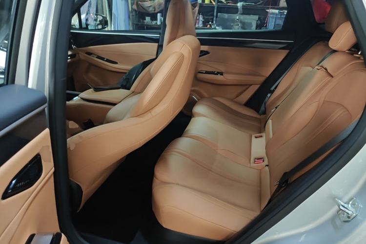 Used Geely Galaxy L7 2025 EM-i 115km Exploration Edition Left Rear Seat