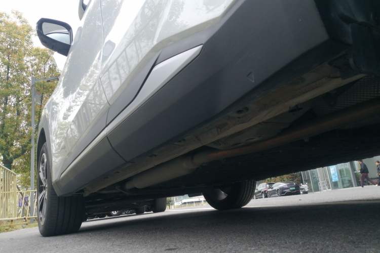 Used Geely Galaxy L7 2025 EM-i 115km Exploration+ Edition Left Side Sill