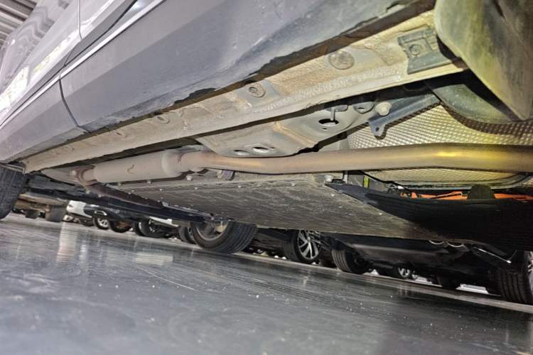 Used Geely Galaxy L7 2025 EM-i 115km Exploration+ Edition Left Side Sill