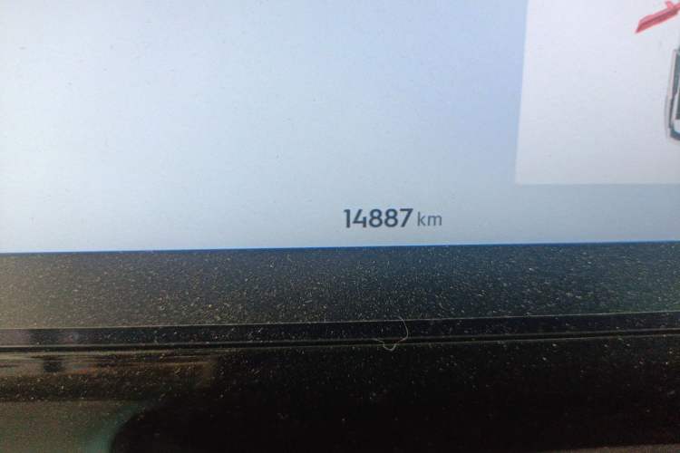 Used Geely Galaxy L7 2025 EM-i 115km Exploration Edition Odometer Close Up