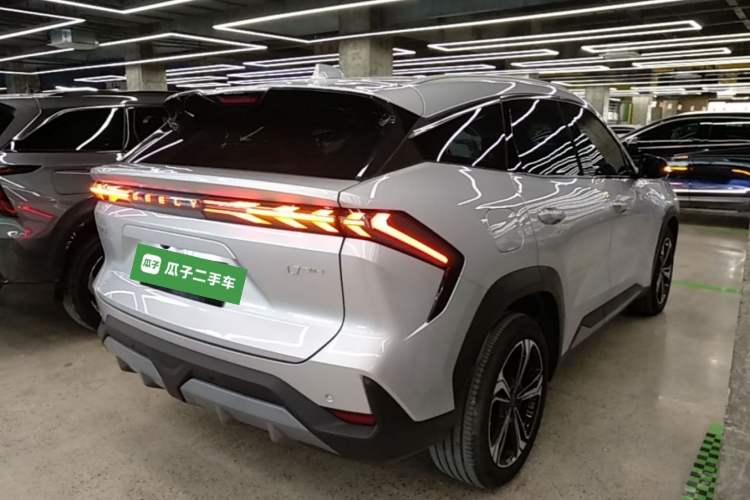 Used Geely Galaxy L7 2025 EM-i 115km Exploration Edition Rear Right 45 Deg