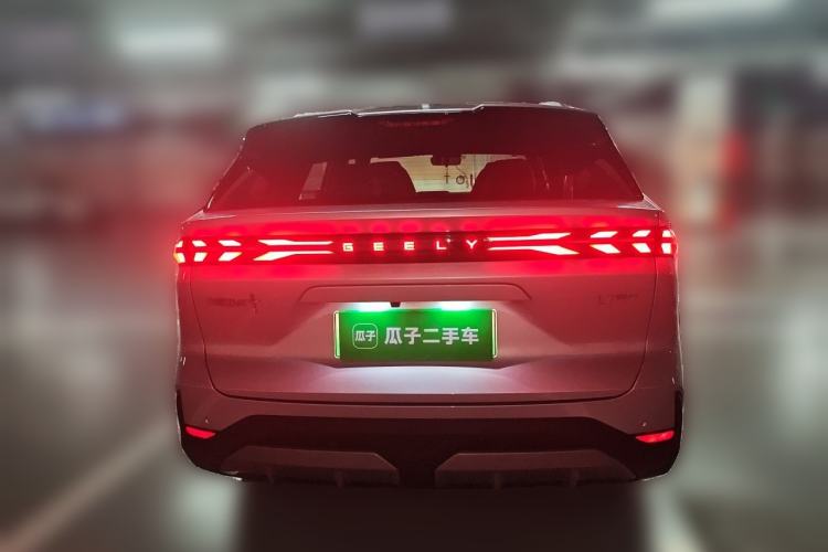 Used Geely Galaxy L7 2025 EM-i 115km Long-Range Version Rear