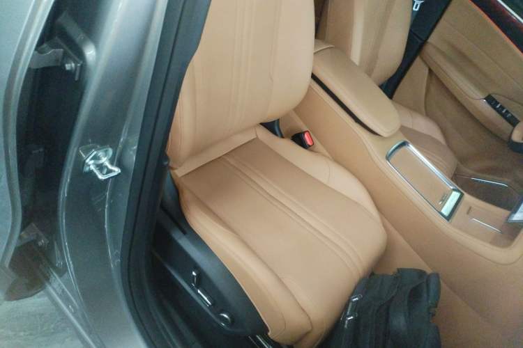 Used Geely Galaxy L7 2025 EM-i 115km Exploration+ Edition Right Front Seat