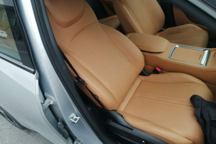 Used Geely Galaxy L7 2025 EM-i 115km Exploration+ Edition Right Front Seat