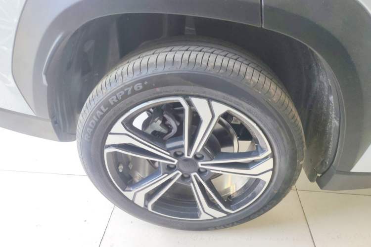 Used Geely Galaxy L7 2025 EM-i 115km Exploration+ Edition Right Rear Wheel Hub