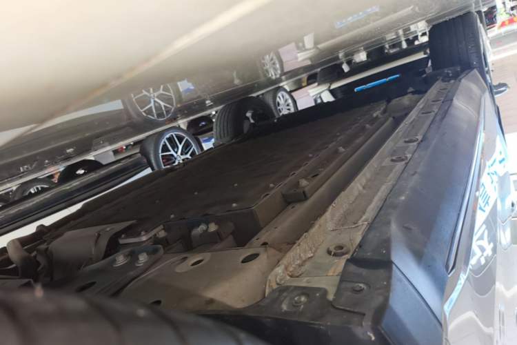 Used Geely Galaxy L7 2025 EM-i 115km Exploration+ Edition Right Side Sill