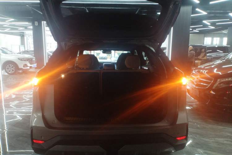 Used Geely Galaxy L7 2025 EM-i 115km Exploration+ Edition Trunk
