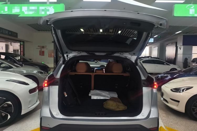 Used Geely Galaxy L7 2025 EM-i 115km Exploration+ Edition Trunk