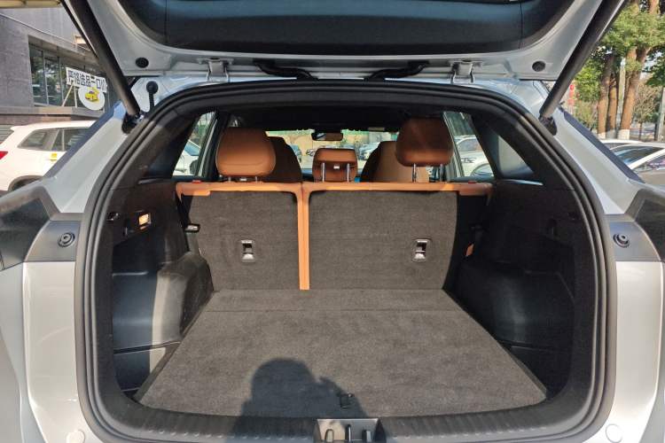 Used Geely Galaxy L7 2025 EM-i 115km Exploration+ Edition Trunk
