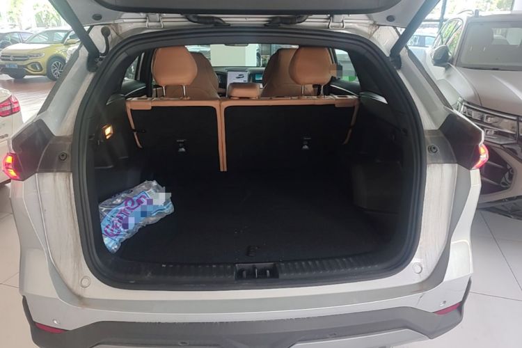 Used Geely Galaxy L7 2025 EM-i 115km Exploration+ Edition Trunk