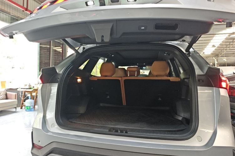 Used Geely Galaxy L7 2025 EM-i 115km Exploration+ Edition Trunk