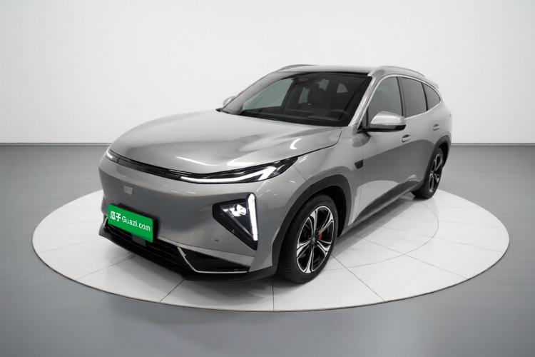 Geely Galaxy L7 2025 EM-i 115km Exploration Edition