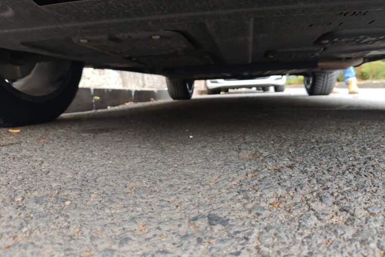 Used Geely Galaxy L7 2025 EM-i 115km Exploration Edition Chassis Front Right