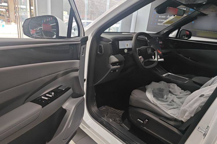 Used Geely Galaxy L7 2025 EM-i 115km Exploration Edition Driver Seat