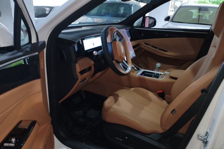 Used Geely Galaxy L7 2025 EM-i 115km Exploration Edition Driver Seat