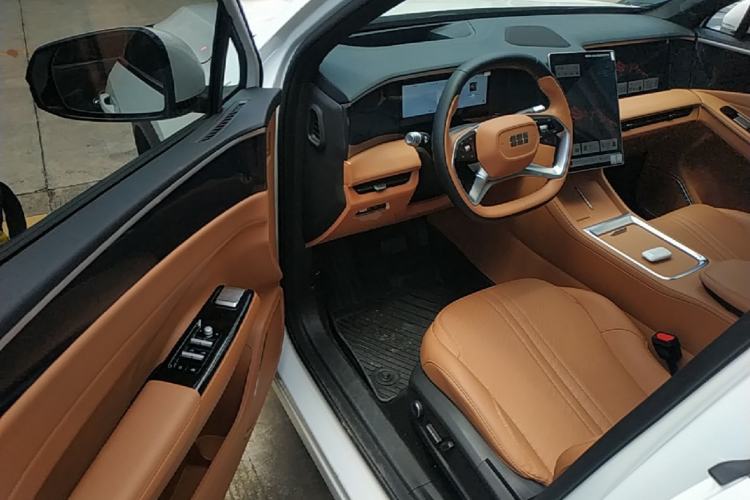 Used Geely Galaxy L7 2025 EM-i 115km Exploration+ Edition Driver Seat