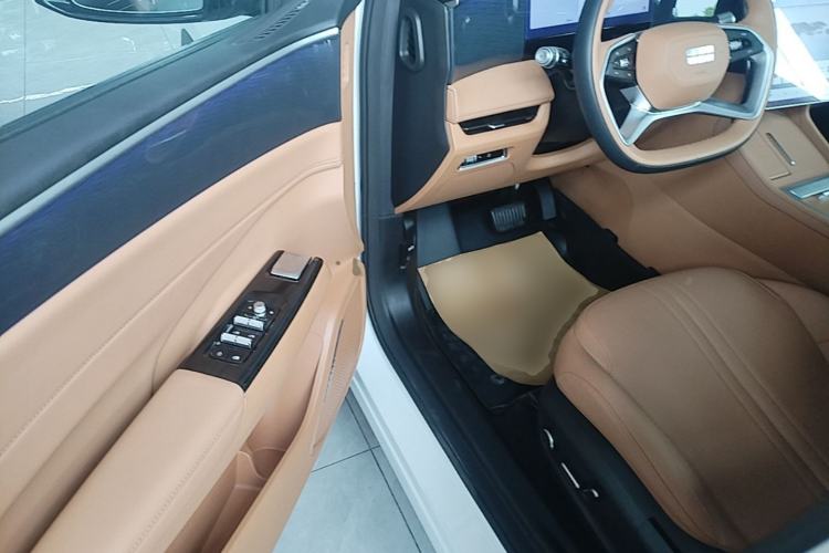 Used Geely Galaxy L7 2025 EM-i 115km Exploration+ Edition Driver Seat