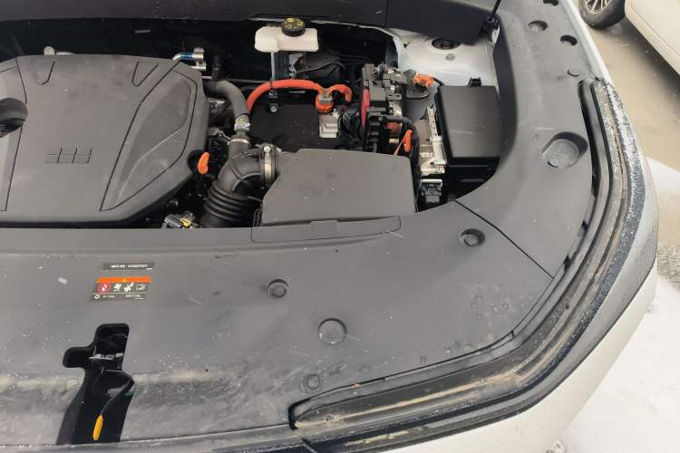 Used Geely Galaxy L7 2025 EM-i 115km Exploration+ Edition Engine Bay Left
