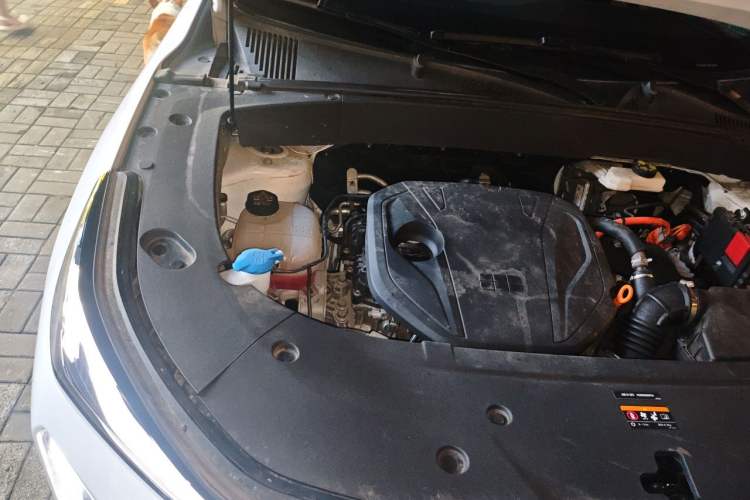 Used Geely Galaxy L7 2025 EM-i 115km Exploration Edition Engine Bay Right