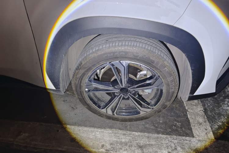 Used Geely Galaxy L7 2025 EM-i 115km Exploration Edition Exterior 1