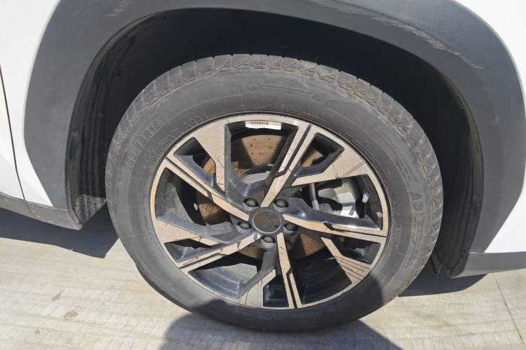 Used Geely Galaxy L7 2025 EM-i 115km Long-Range Version Exterior 1