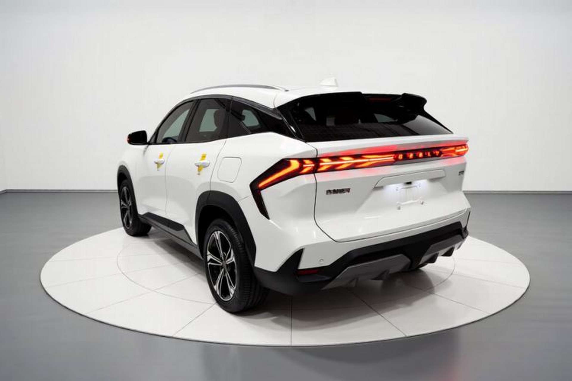 Used Geely Galaxy L7 2025 EM-i 115km Exploration+ Edition Exterior 2