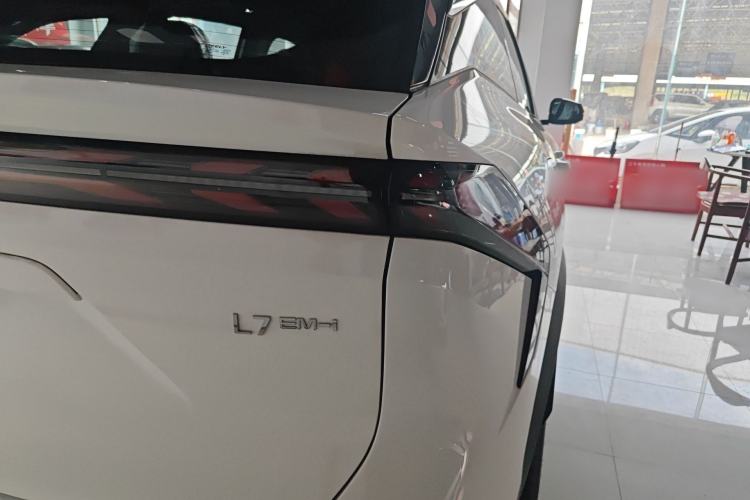 Used Geely Galaxy L7 2025 EM-i 115km Exploration Edition Exterior 3